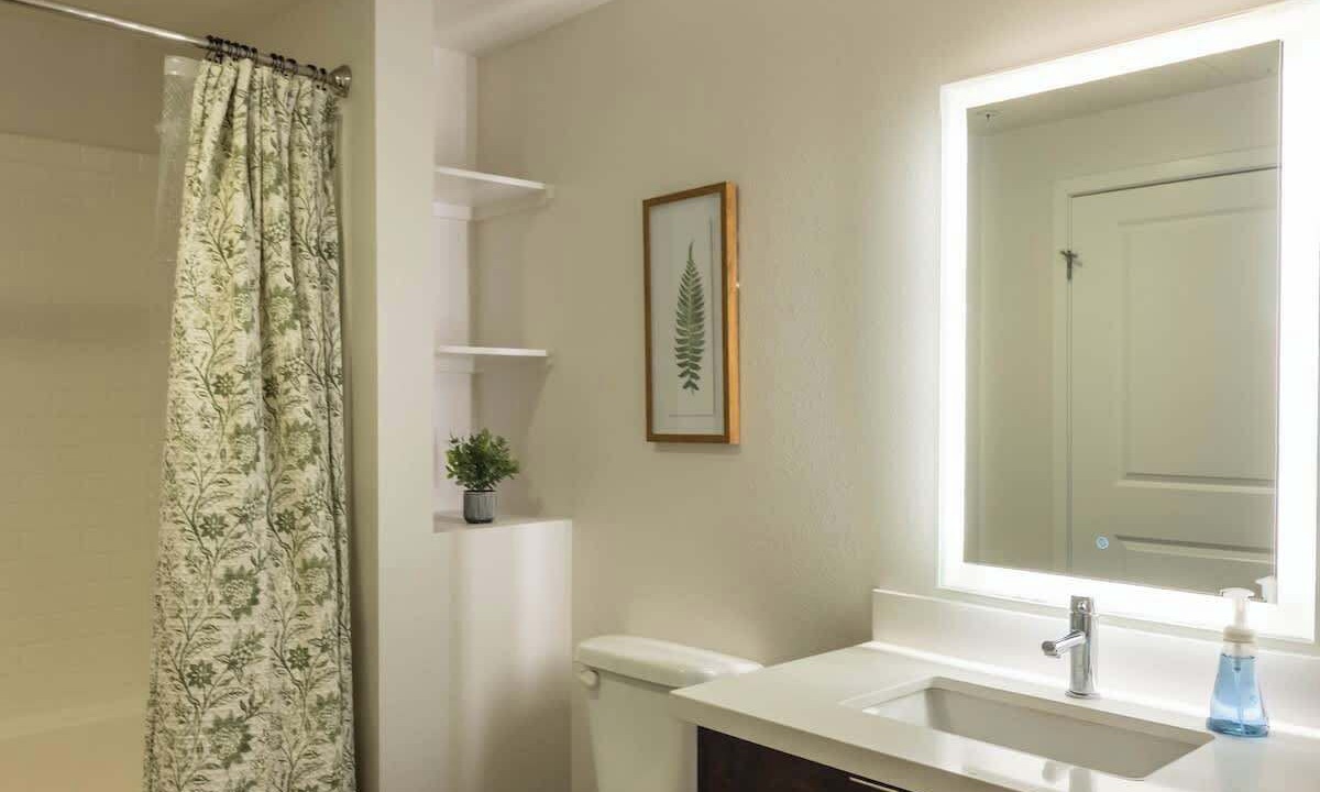 Photo of Bathroom in Glendale