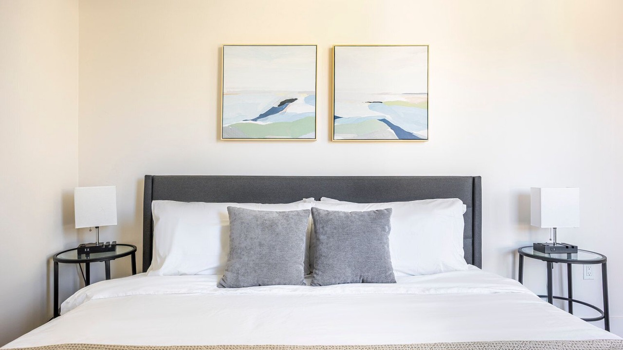 Photo of Bedroom in East Hollywood