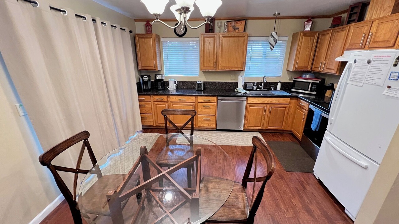 Photo of Kitchen in Sierra Tract