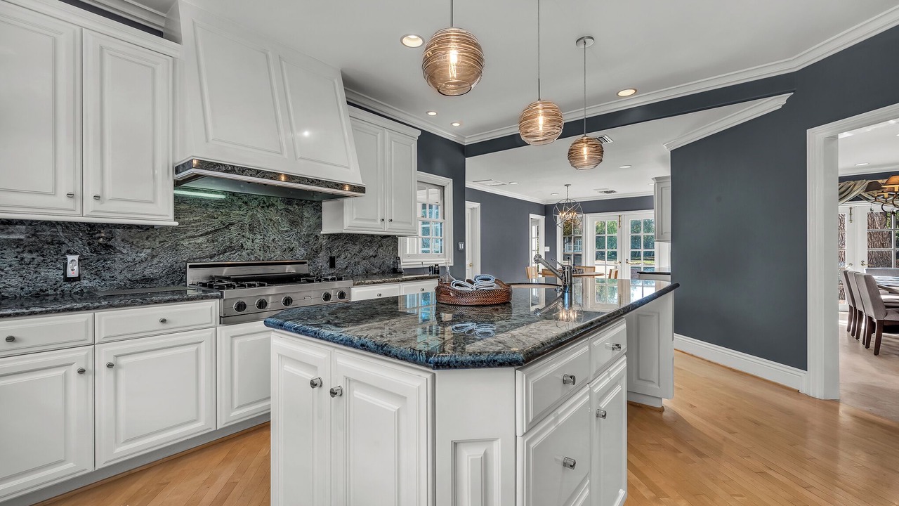 Photo of Kitchen in Encino