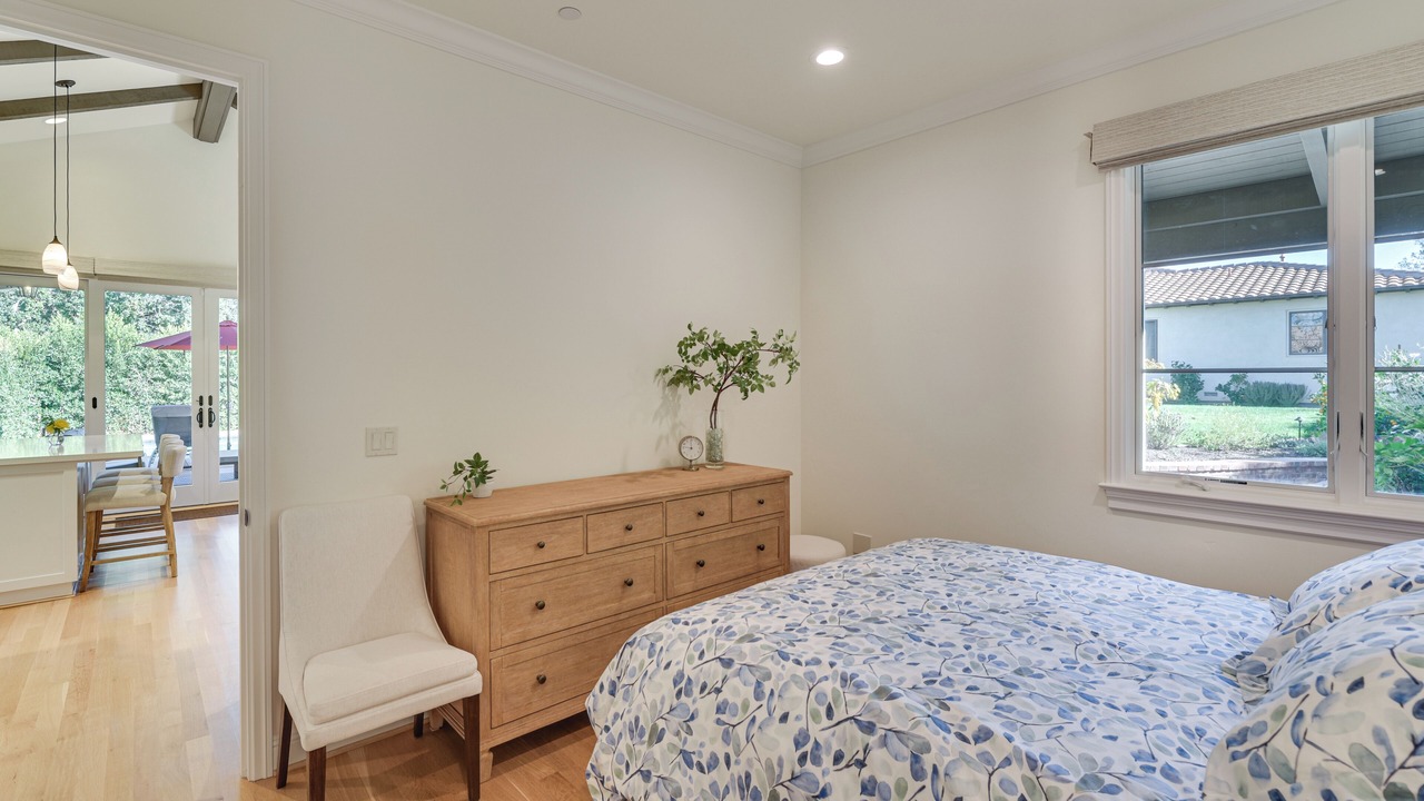 Photo of Bedroom in Monte Sereno