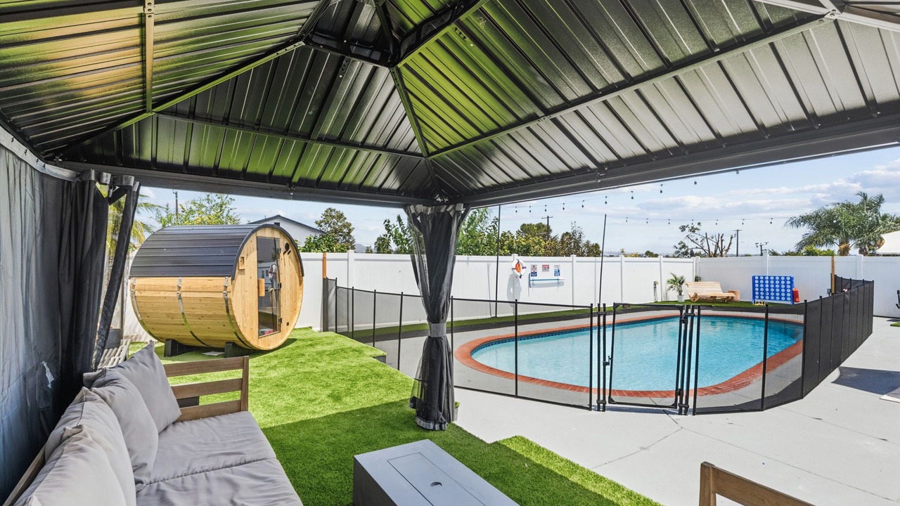 Photo of Patio Balcony in Serra Mesa