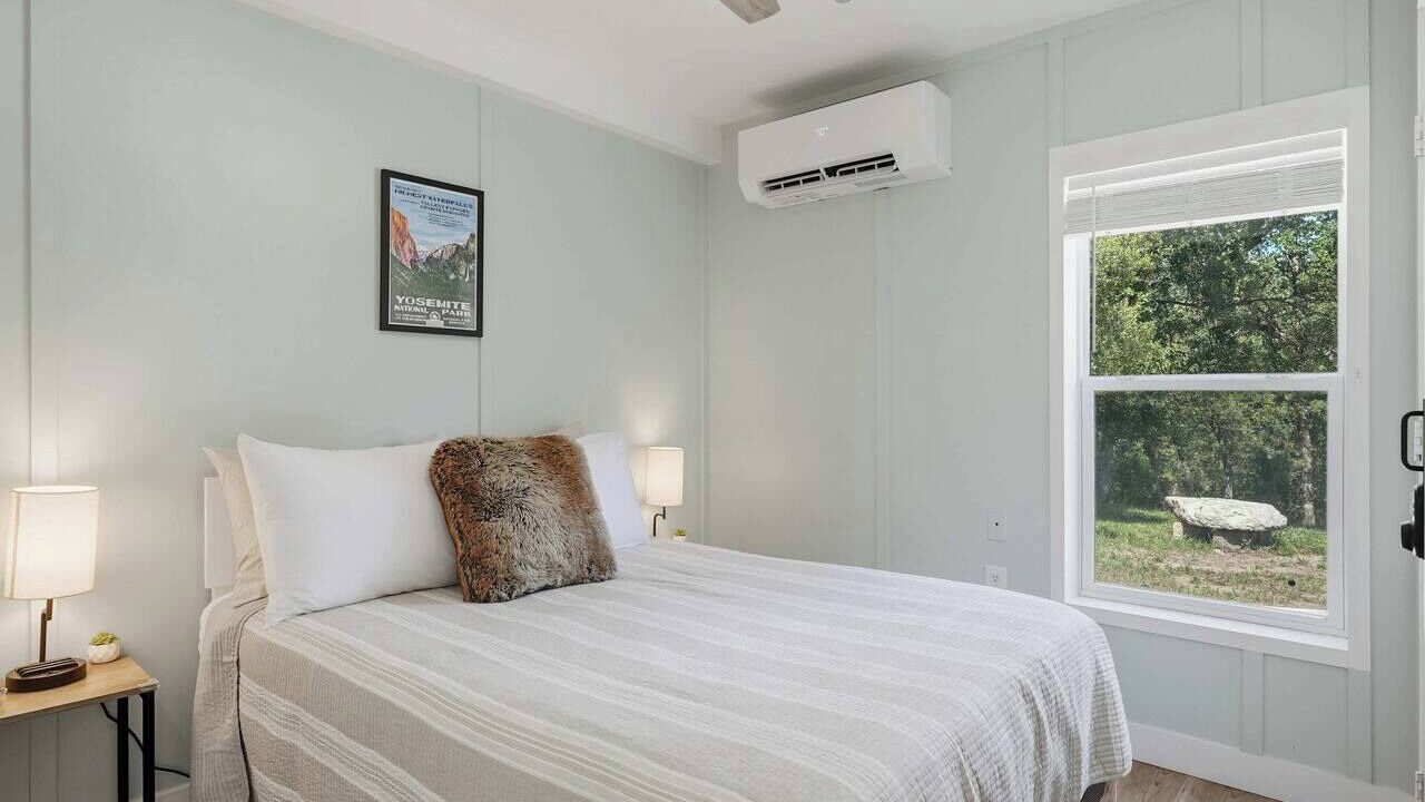 Photo of Bedroom in North Fork