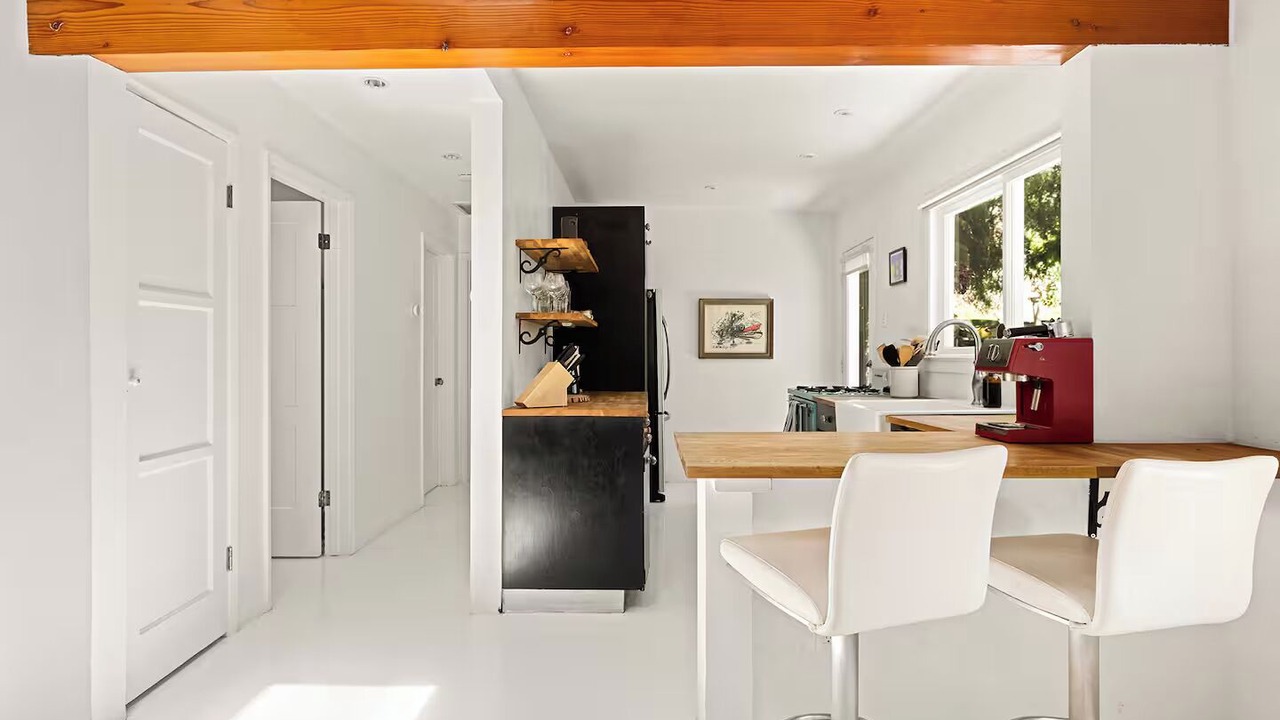 Photo of Kitchen in Beachwood Canyon