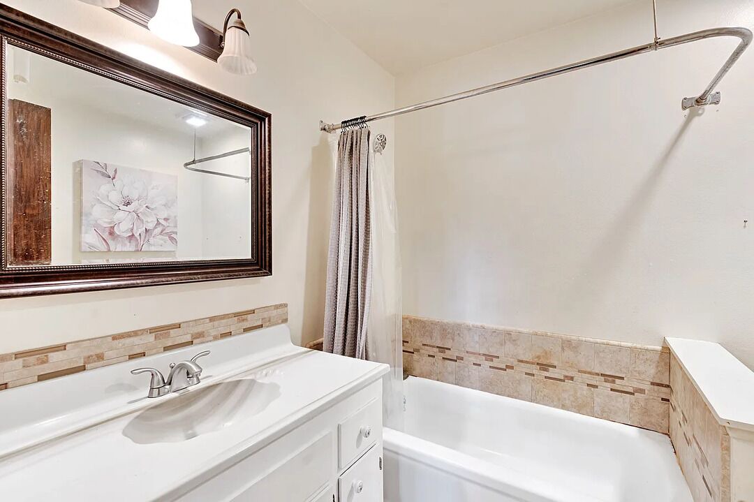Photo of Bathroom in Chowchilla