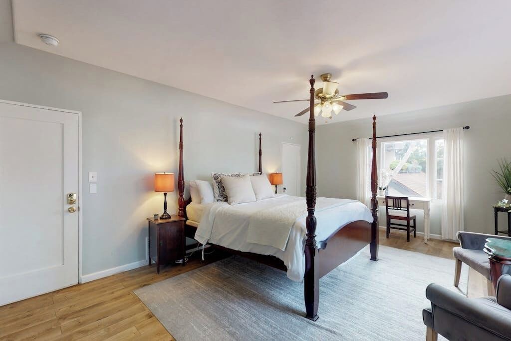 Photo of Bedroom in East Beach