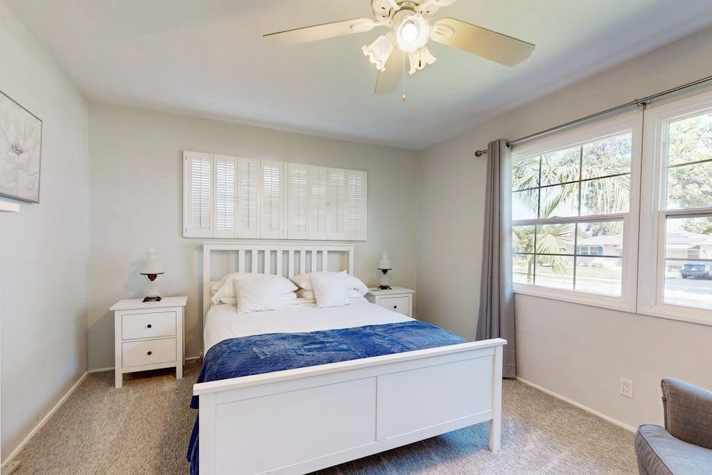 Photo of Bedroom in Orange