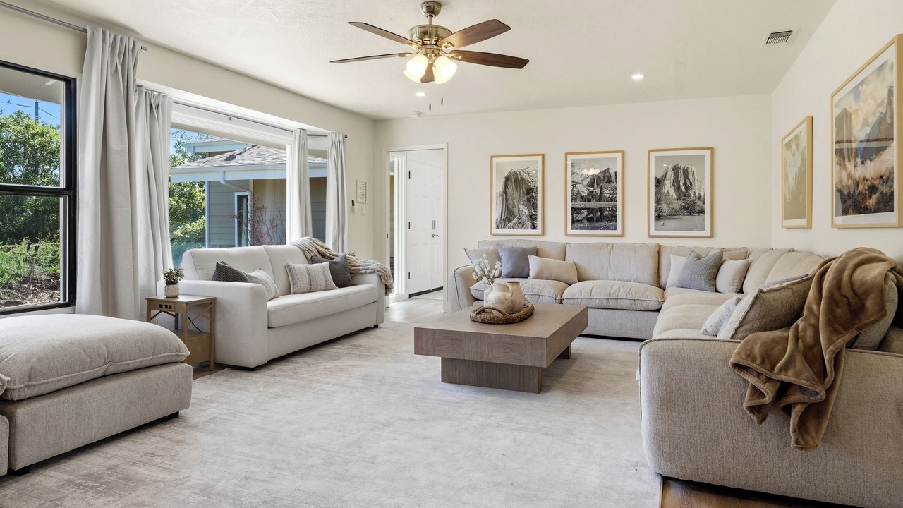 Photo of Livingroom in Coarsegold