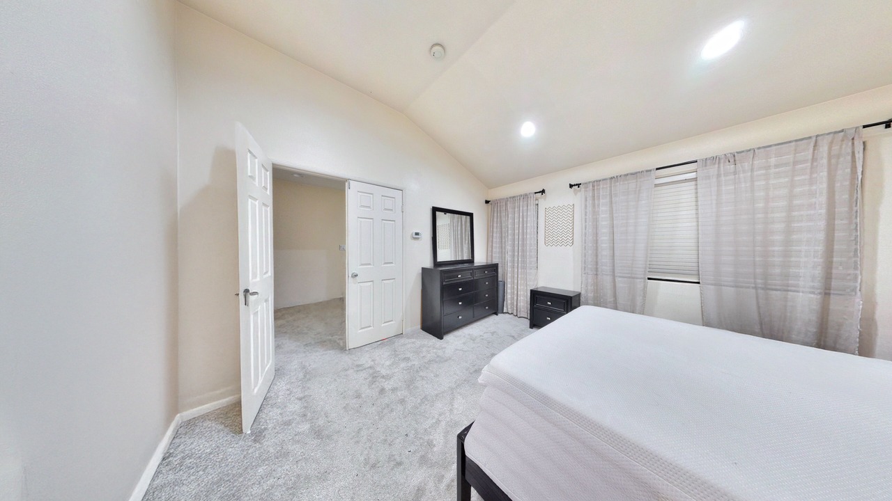 Photo of Bedroom in Anaheim Resort