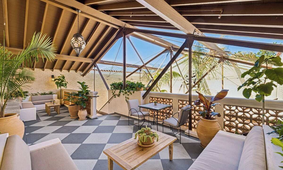 Photo of Outdoor in Oak Park