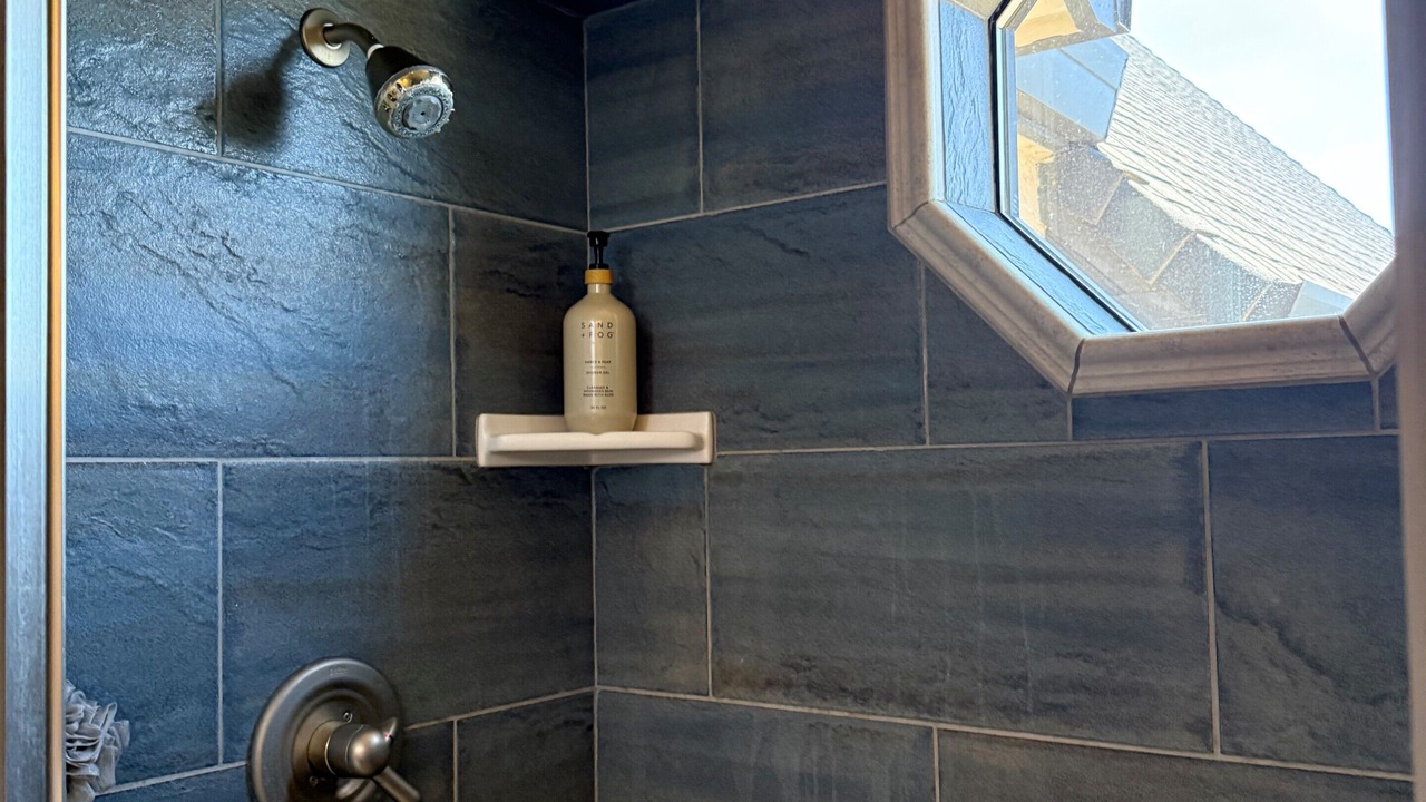 Photo of Bathroom in Lakehead