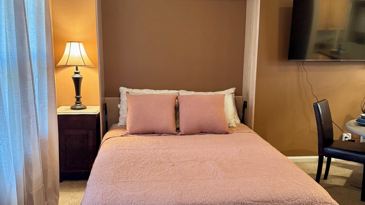 Photo of Bedroom in Walnut Grove