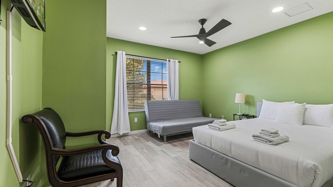 Photo of Bedroom in Buena Ventura Lakes