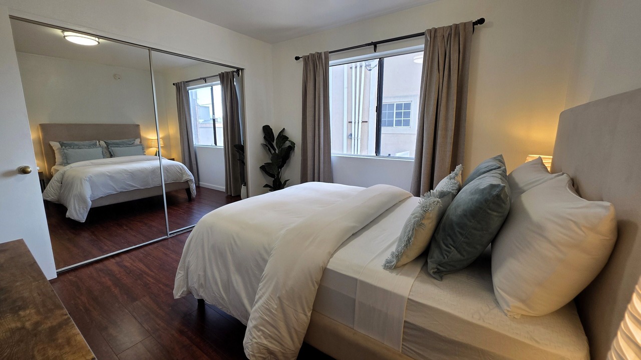 Photo of Bedroom in Beverly Hills