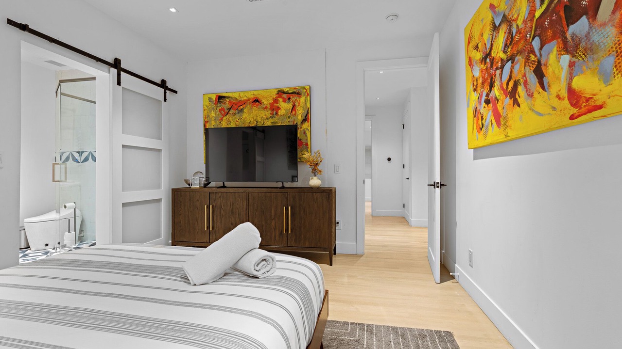 Photo of Bedroom in Beverly Grove
