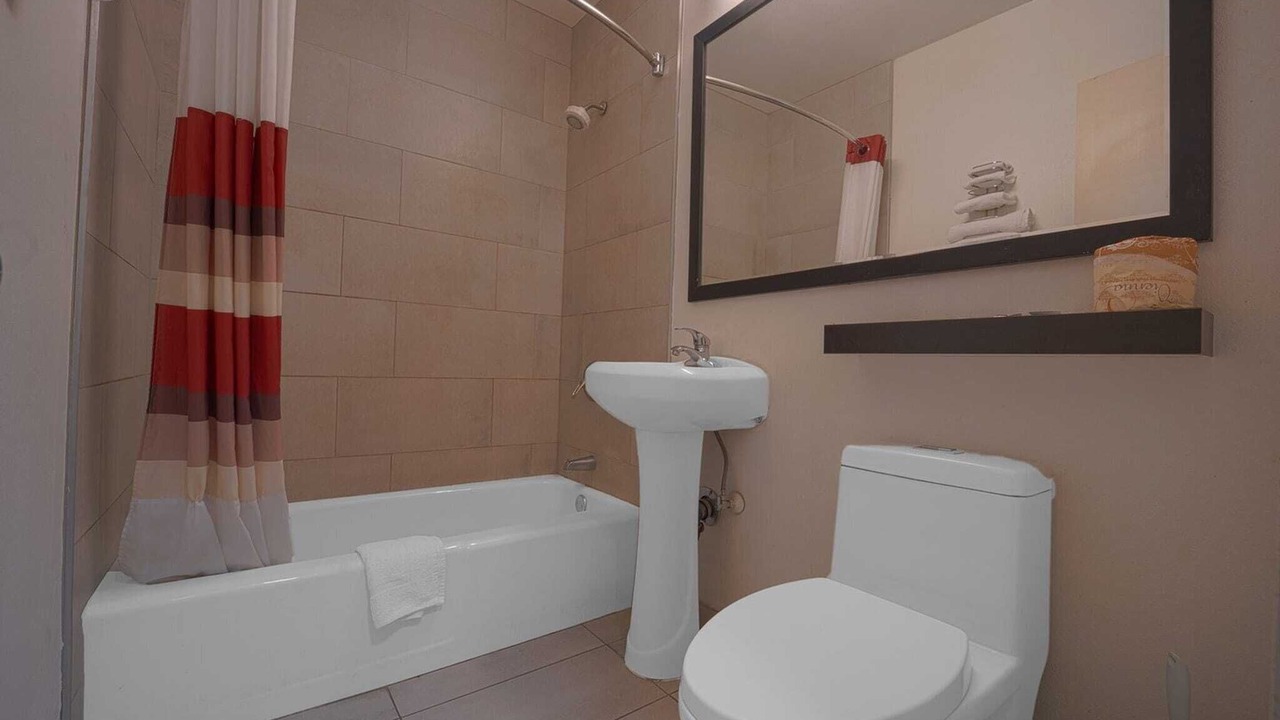 Photo of Bathroom in Mojave