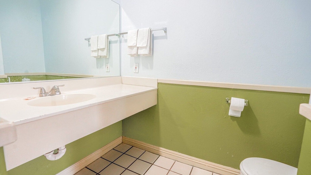 Photo of Bathroom in Hesperia