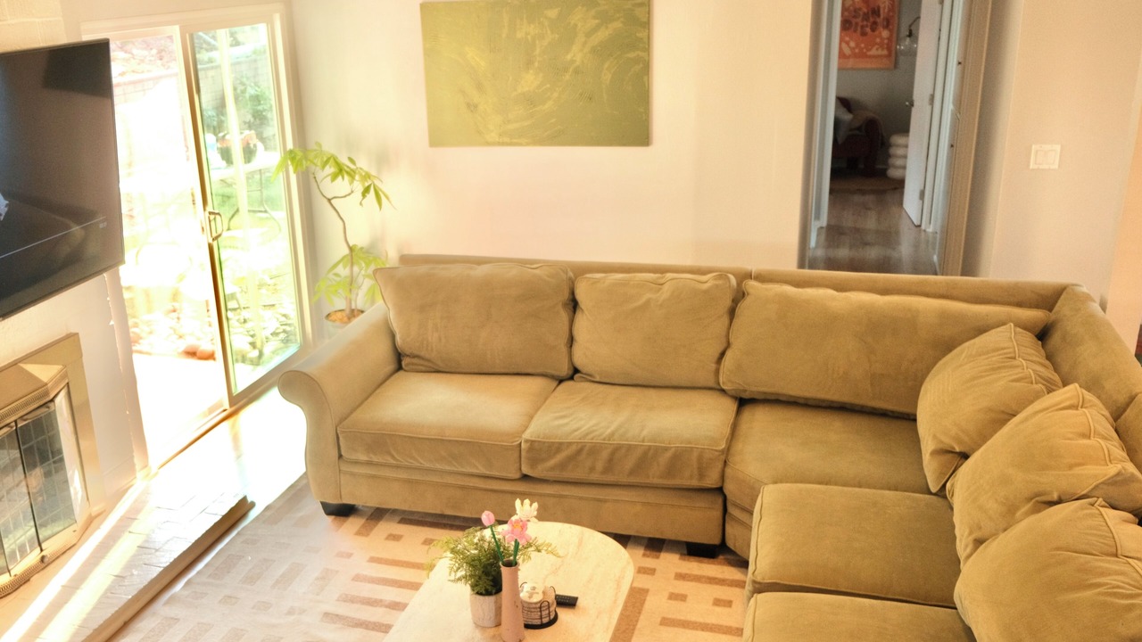Photo of Livingroom in Serra Mesa