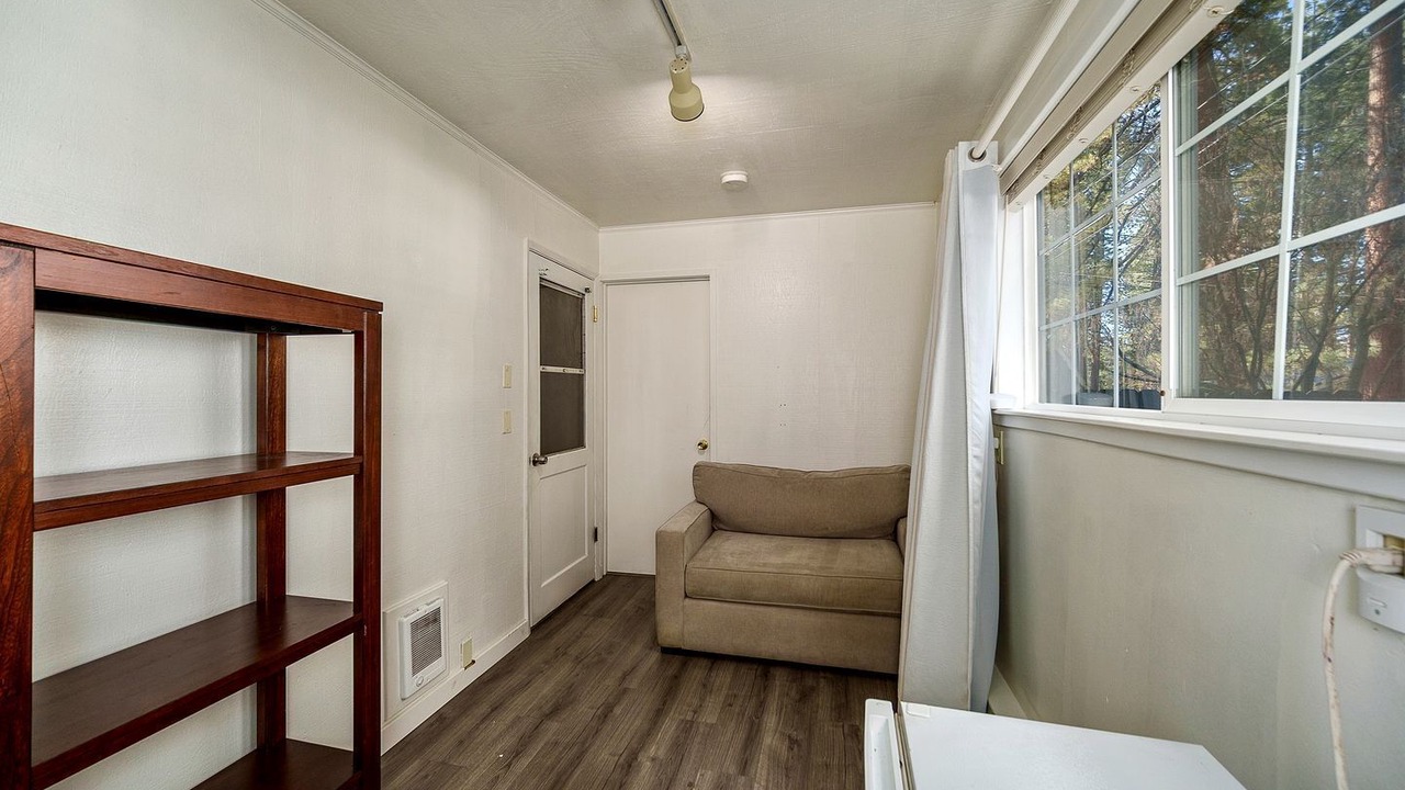 Photo of Livingroom in Sierra Tract