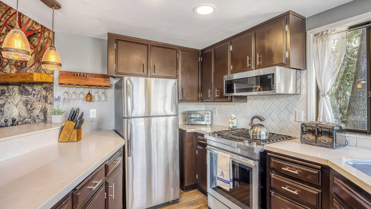 Photo of Kitchen in Lake Arrowhead