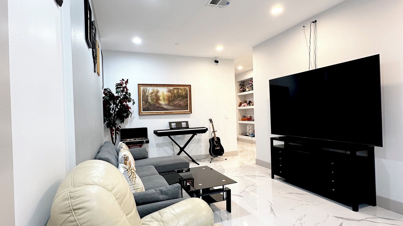 Photo of Livingroom in Westminster