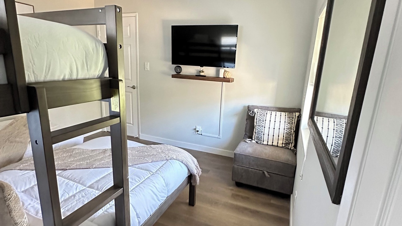 Photo of Bedroom in Los Angeles