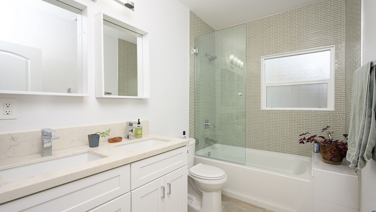 Photo of Bathroom in Mid City