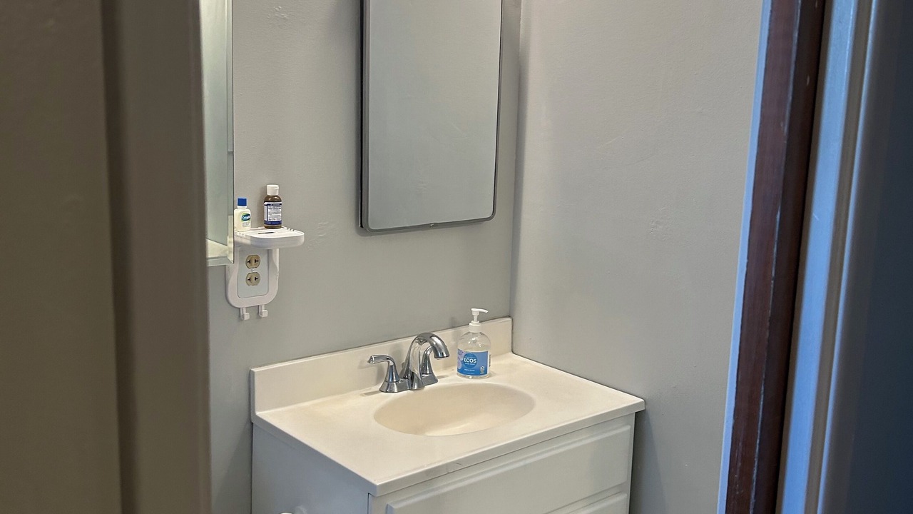 Photo of Bathroom in Dunsmuir