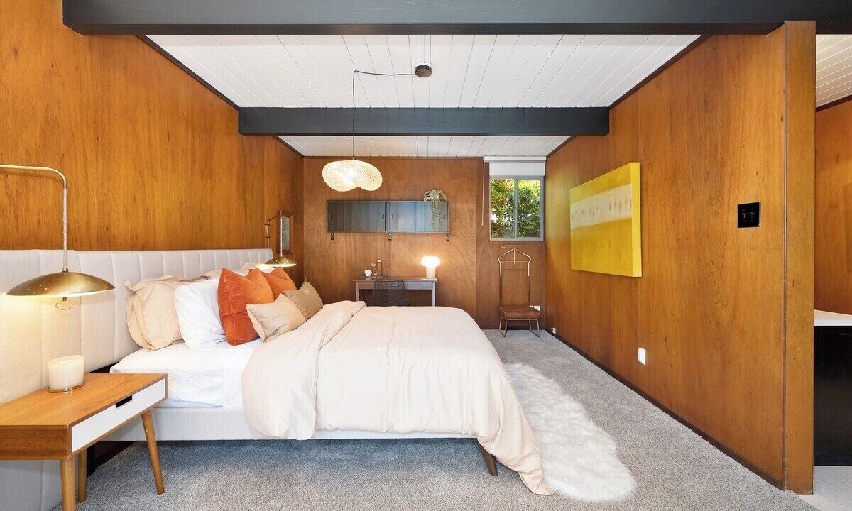 Photo of Bedroom in Southwestern Sacramento