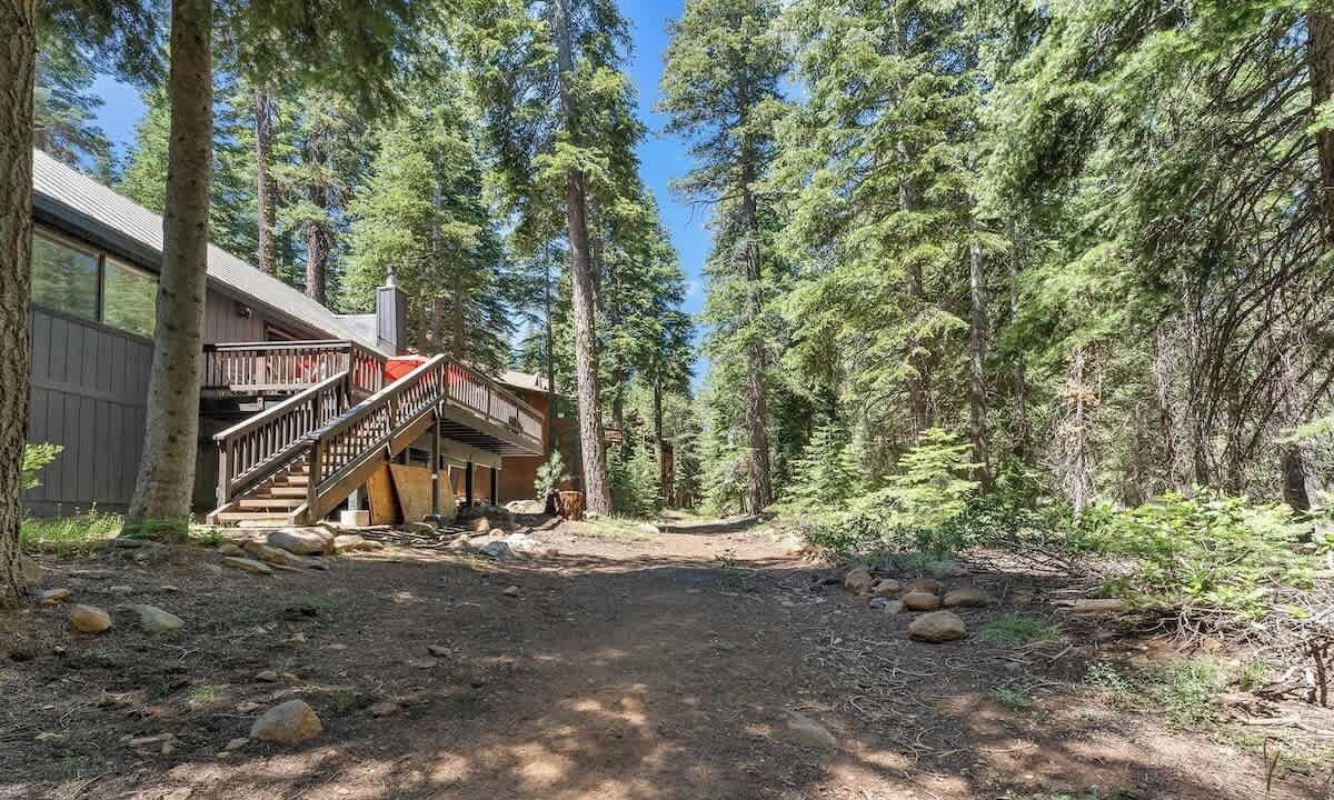 Photo of Outdoor in Kingswood Estates