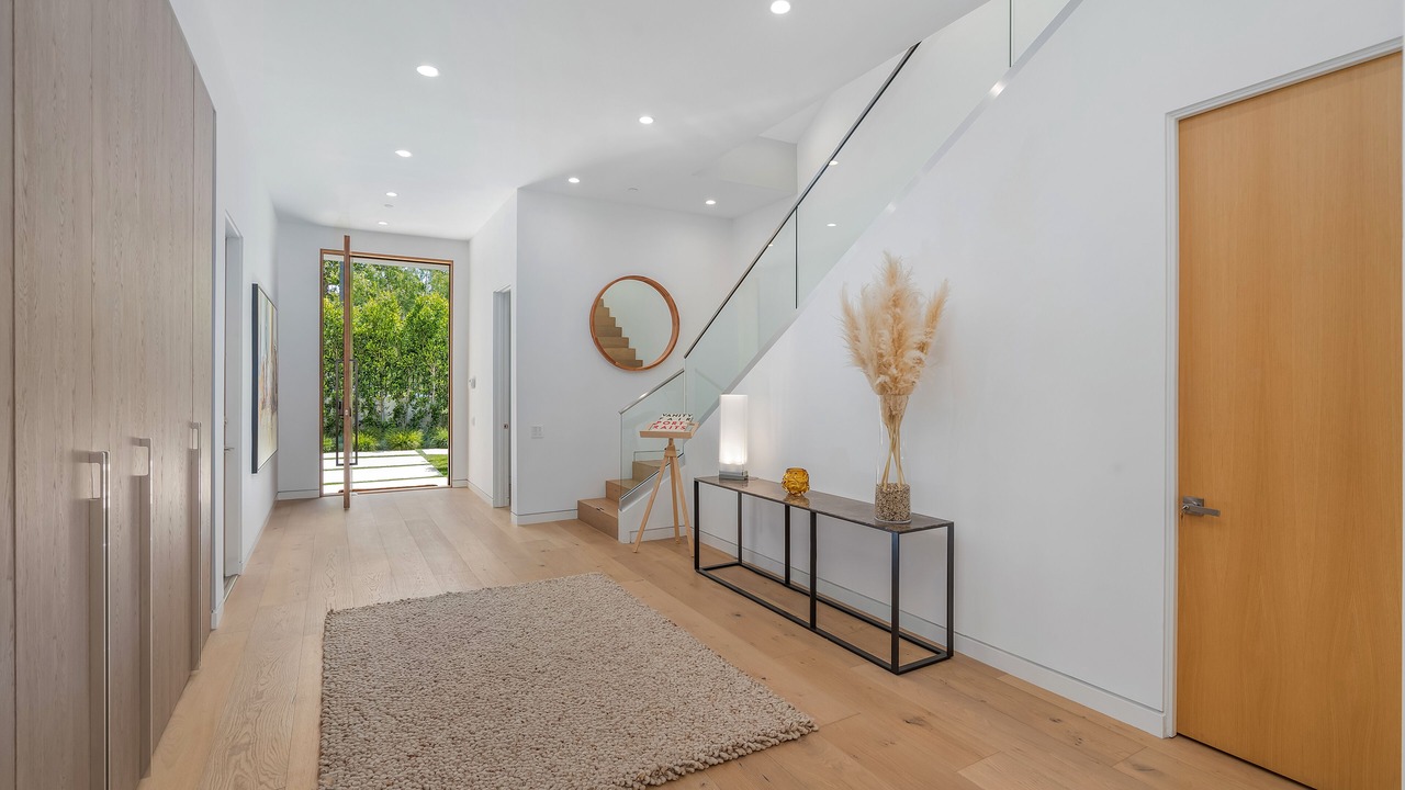 Photo of Bedroom in Beverly Grove