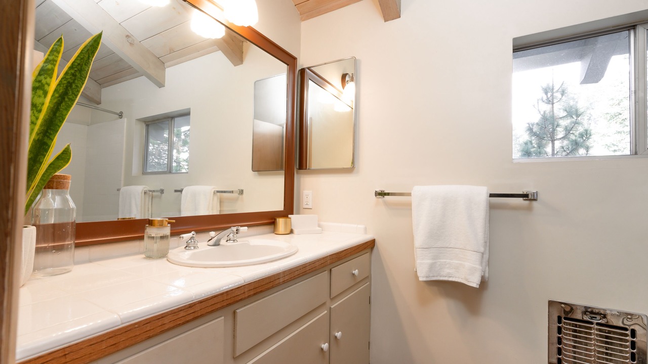 Photo of Bathroom in Lake Arrowhead