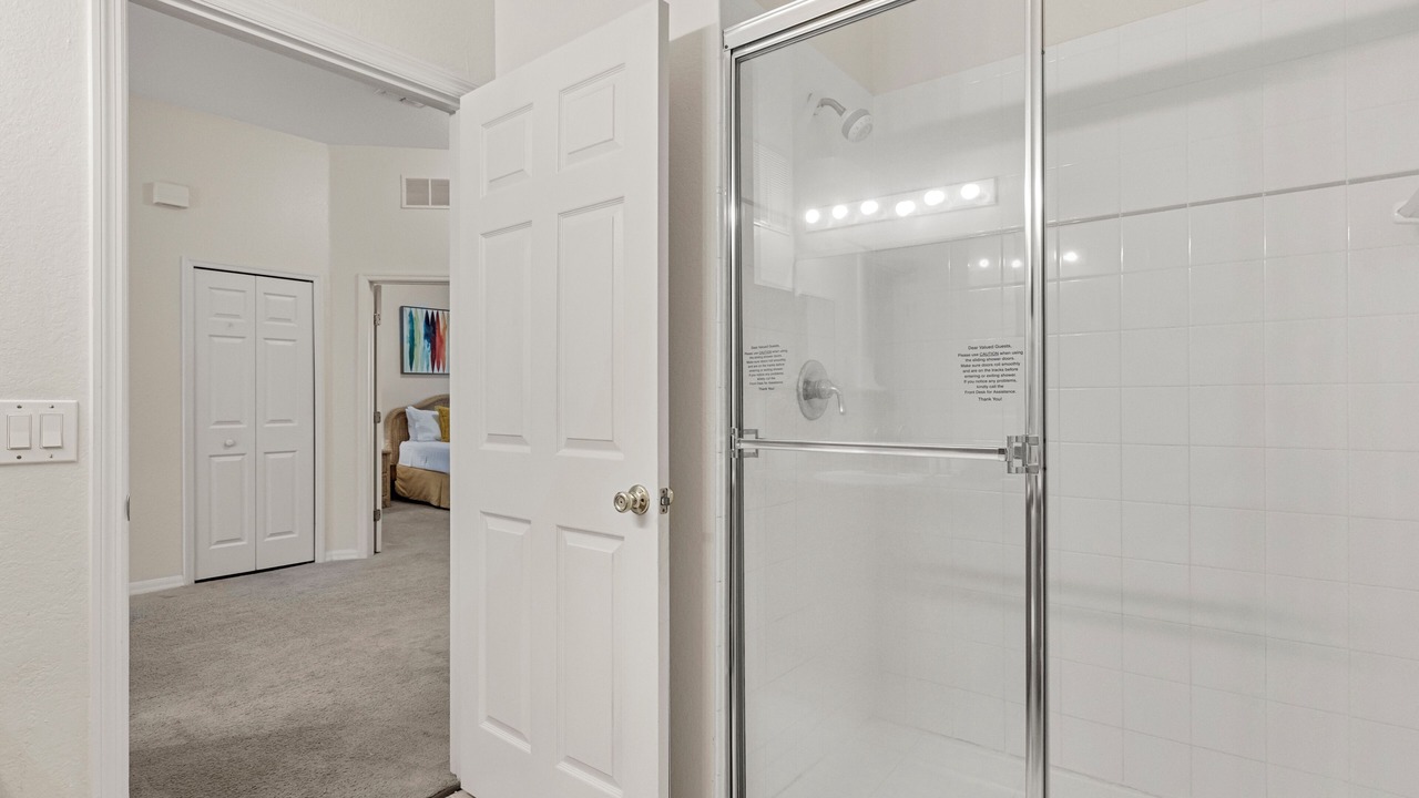 Photo of Bathroom in Bahama Bay