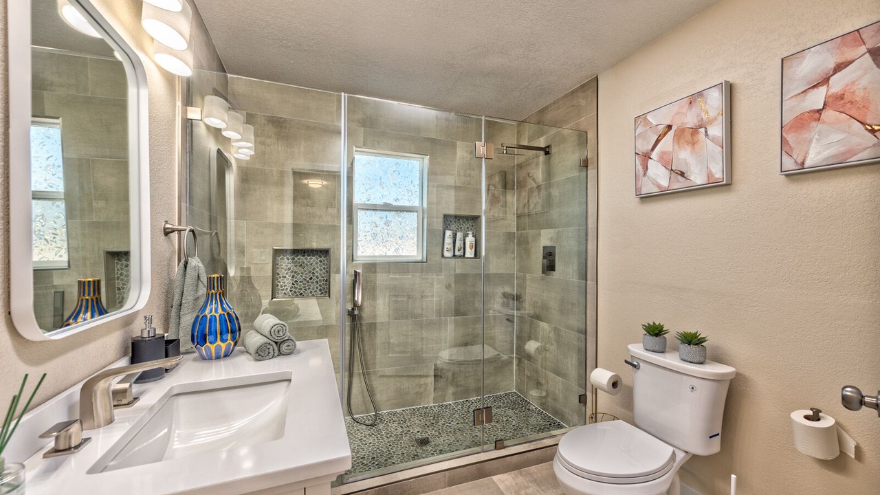 Photo of Bathroom in Enterprise