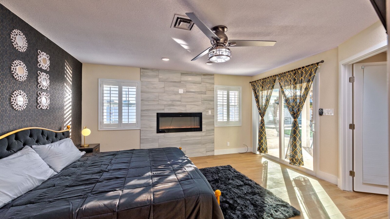 Photo of Bedroom in Enterprise