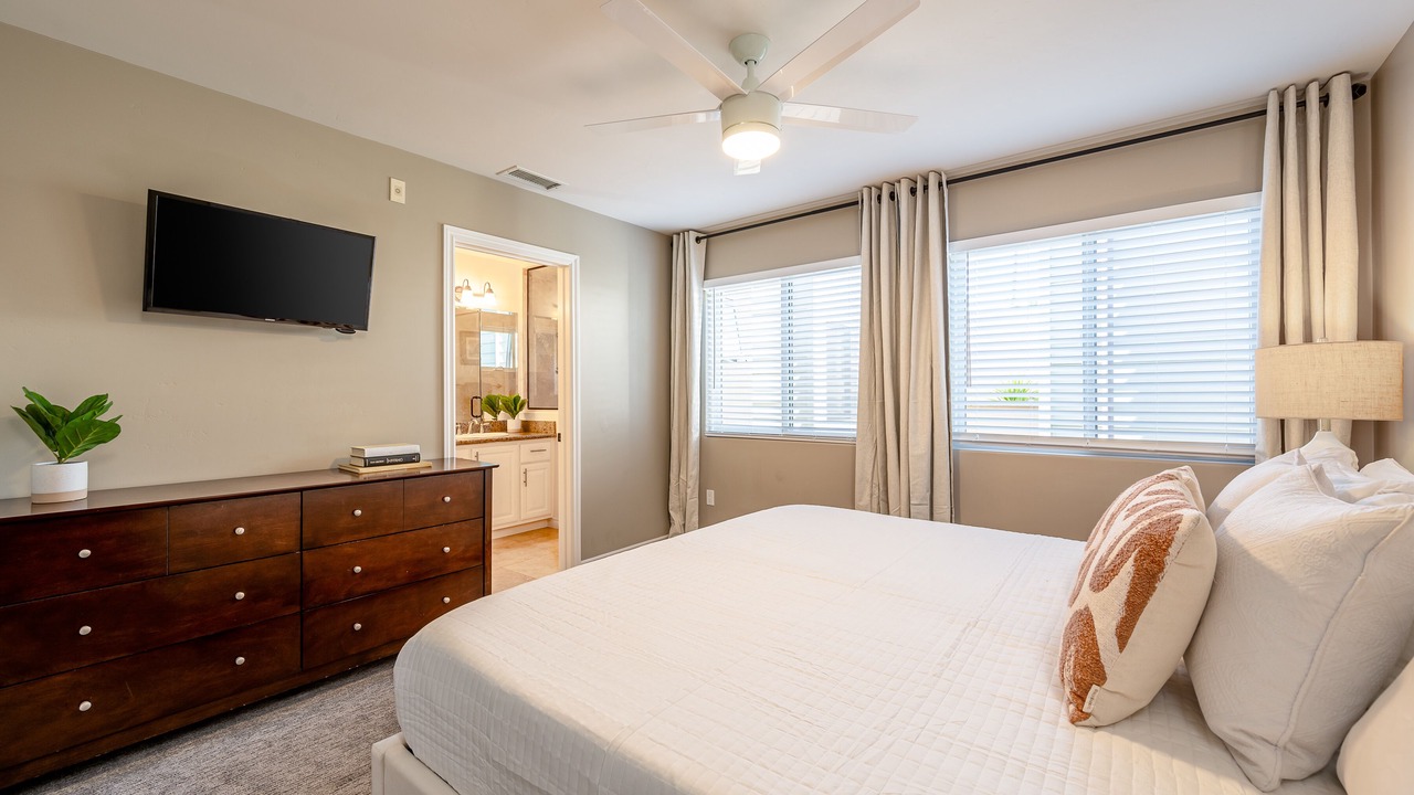 Photo of Bedroom in Crown Point