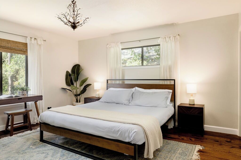Photo of Bedroom in Yosemite Forks