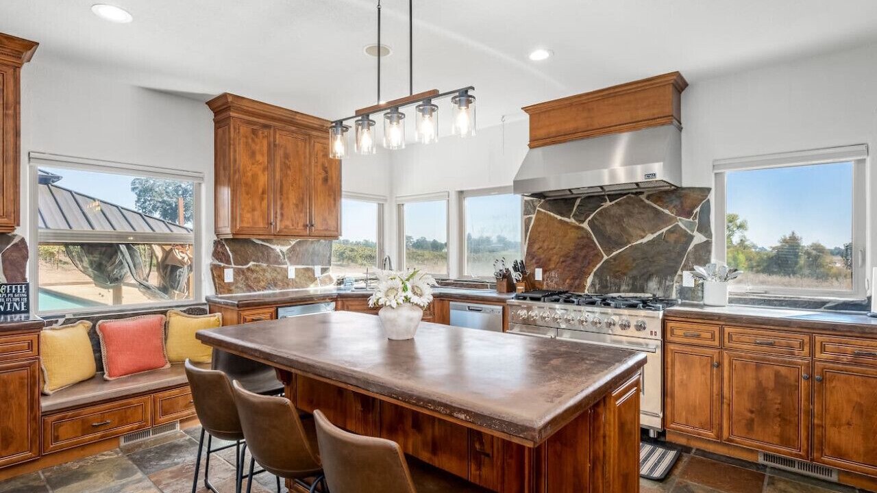 Photo of Kitchen in Victor