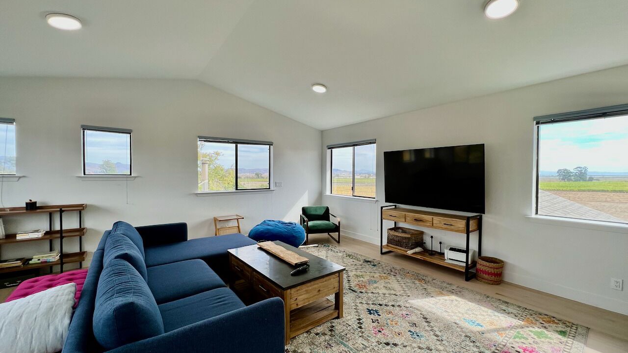 Photo of Livingroom in Napa