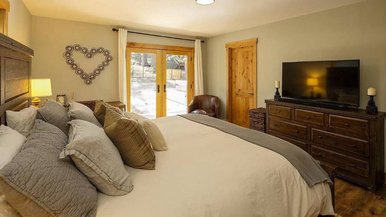Photo of Bedroom in Kingswood Estates