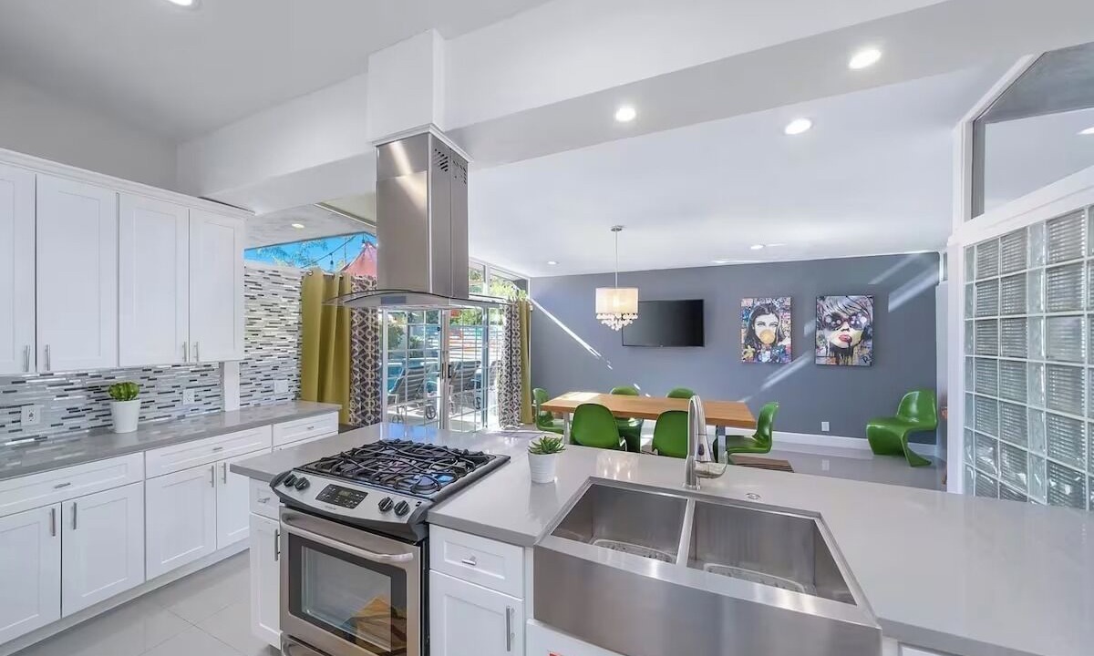 Photo of Kitchen in Tahquitz River Estates