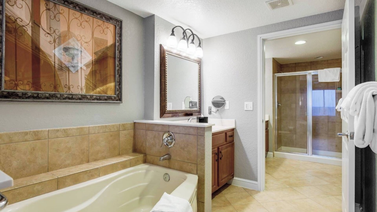 Photo of Bathroom in Lake Buena Vista