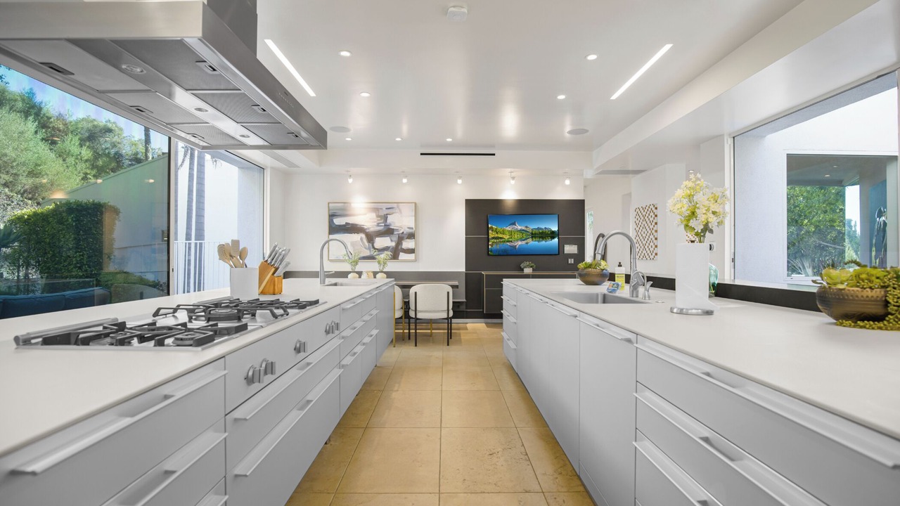 Photo of Kitchen in Hollywood Hills West