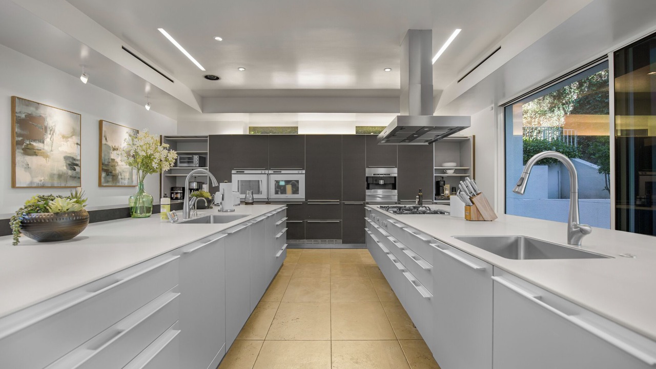 Photo of Kitchen in Hollywood Hills West