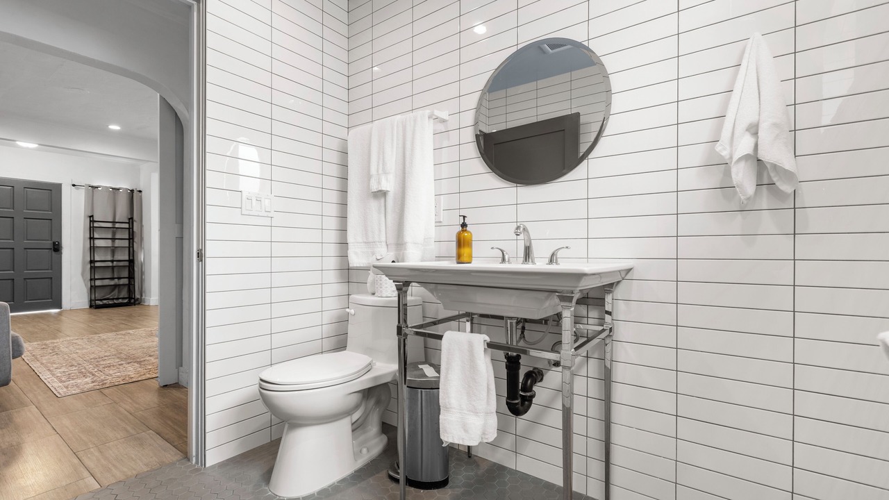 Photo of Bathroom in Mid City