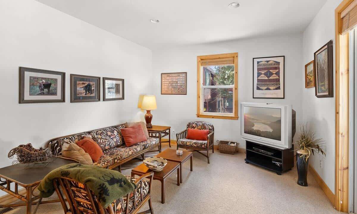 Photo of Livingroom in McKinney Estates
