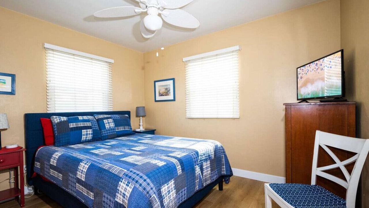 Photo of Bedroom in Mission Beach
