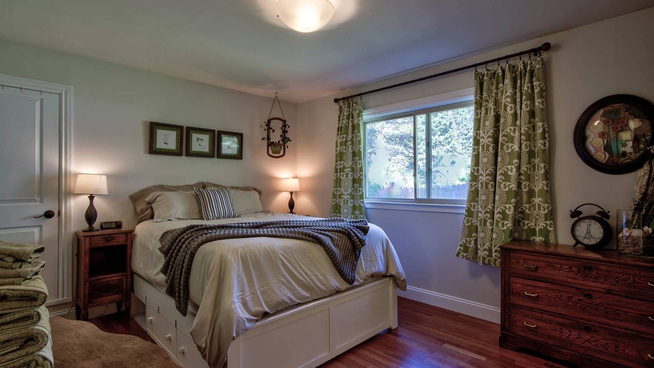 Photo of Bedroom in Upper Kingsbury