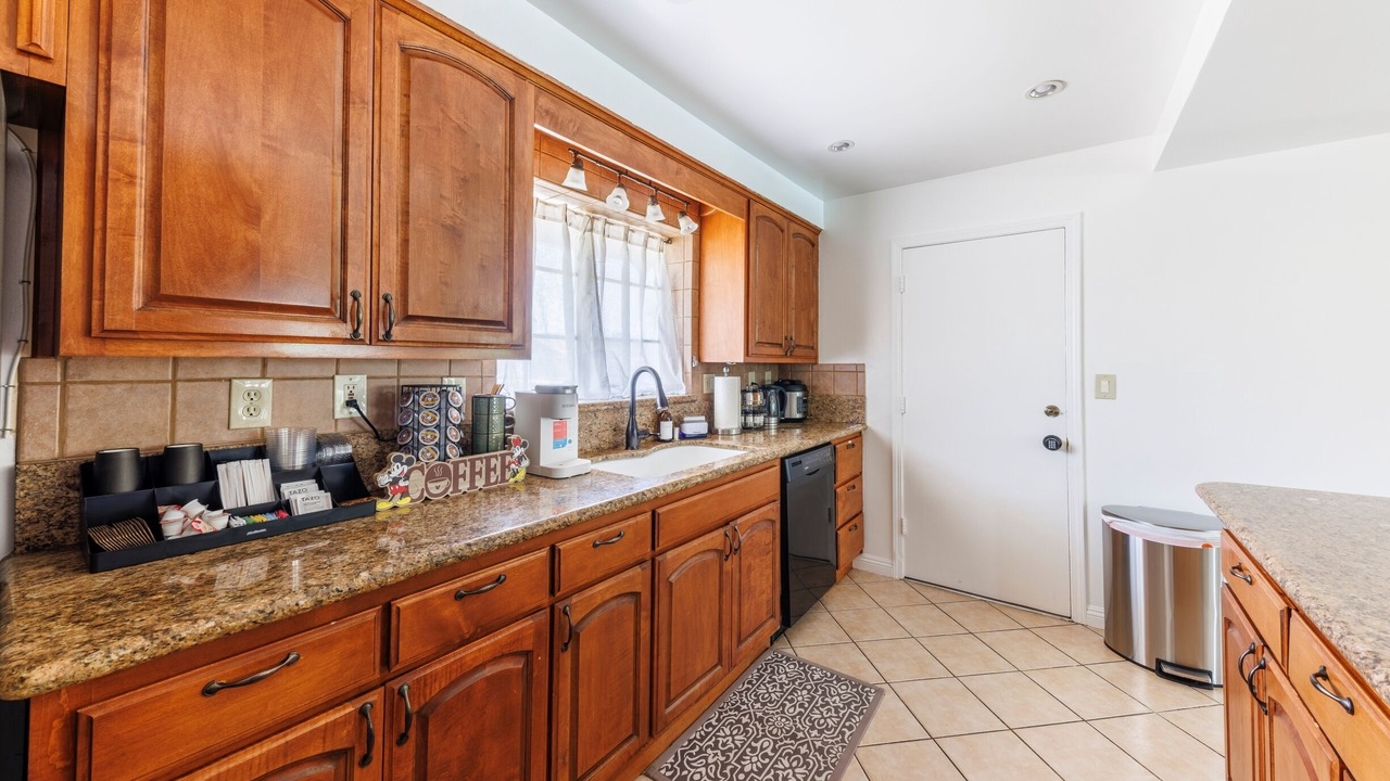 Photo of Kitchen in Southwest Anaheim