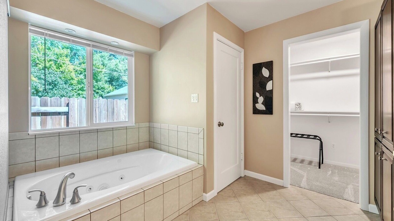 Photo of Bathroom in Central Sacramento